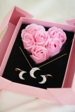 Sevgililer Günü Baget Taşlı Ay Detaylı Kolye Gold Kaplama 925 Ayar Gümüş Moon Kolye - Görsel 3