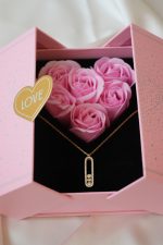 Sevgililer Günü 925 Ayar Gümüş Gold Kaplama Messika Kolye Zirkon Taşlı Oval Kolye